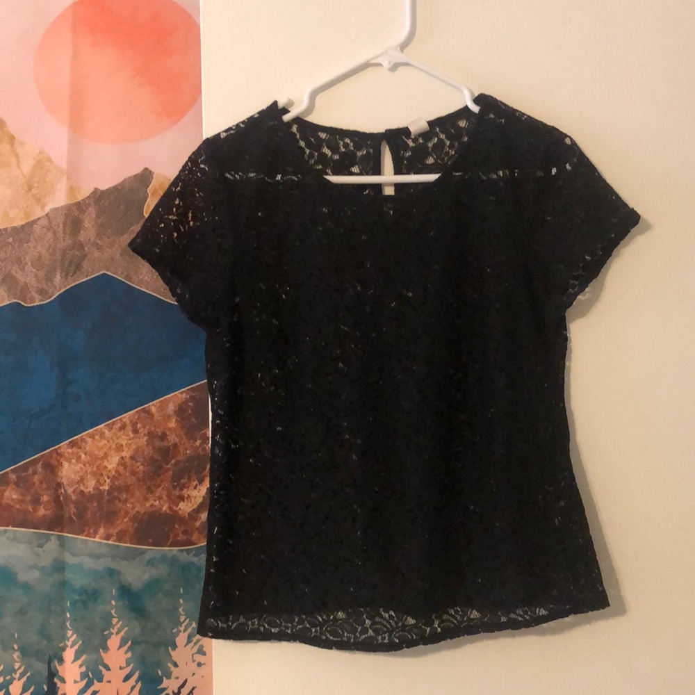 Old Navy black lace too size small